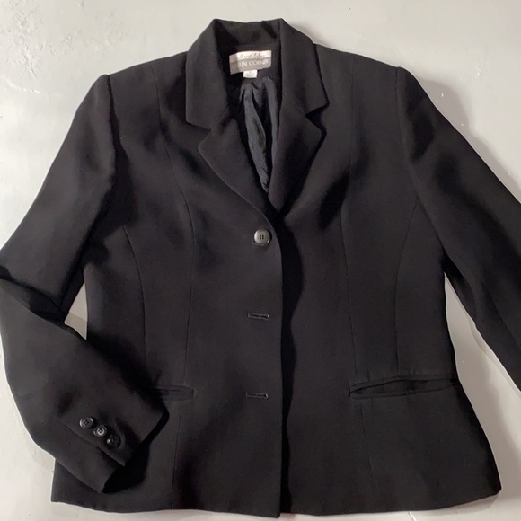 Black blazer - Picture 1 of 4